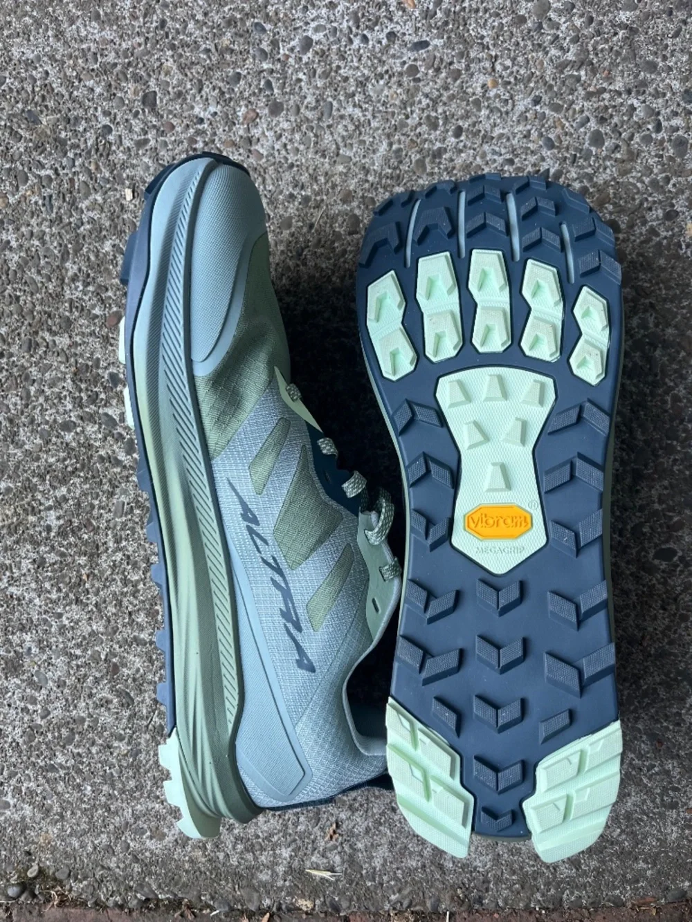 Altra Lone Peak 9+ women’s 12